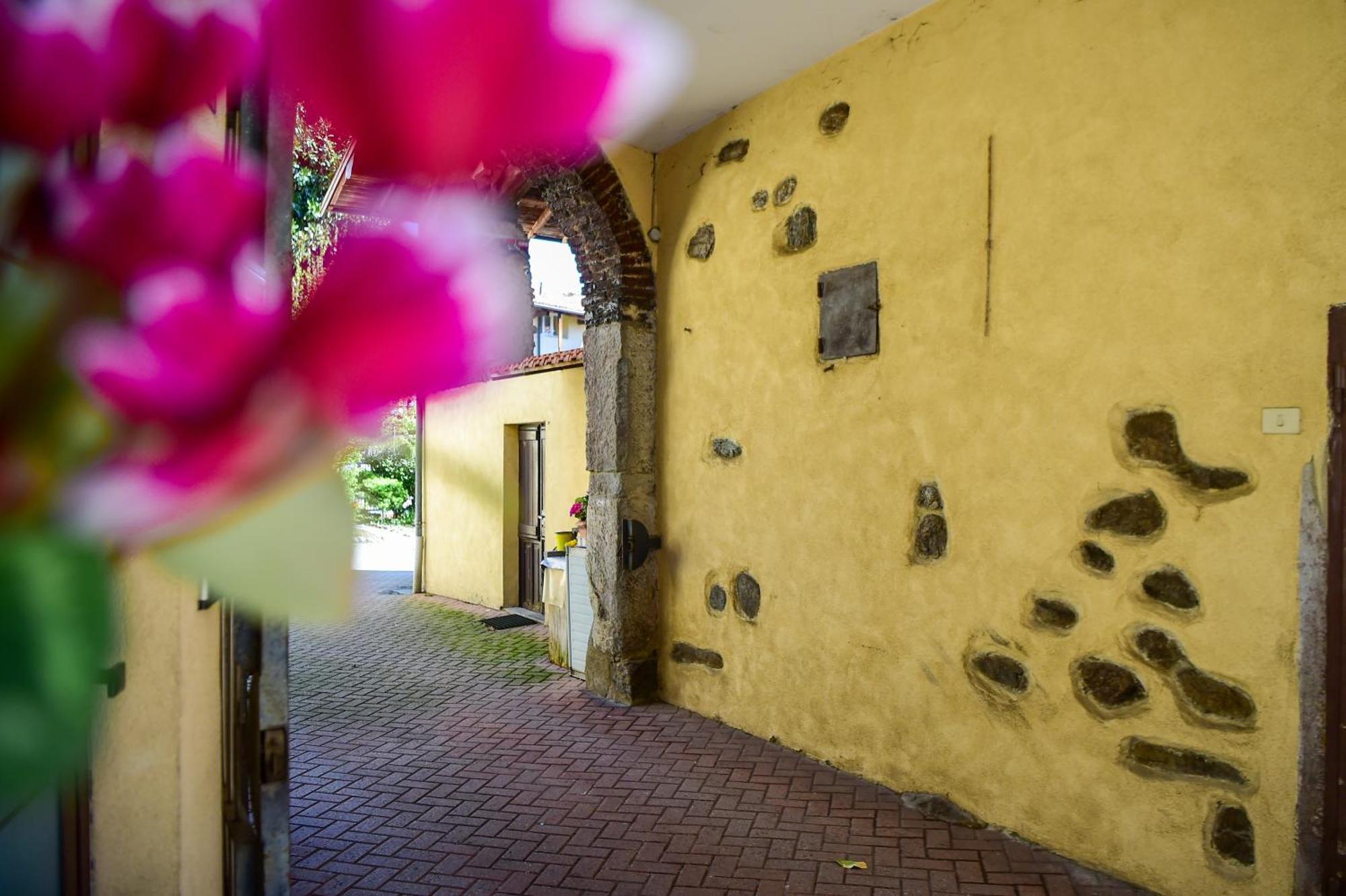 La Casa Dei Laghi 1 Comabbio Monate Maggiore Orta Mercallo Экстерьер фото
